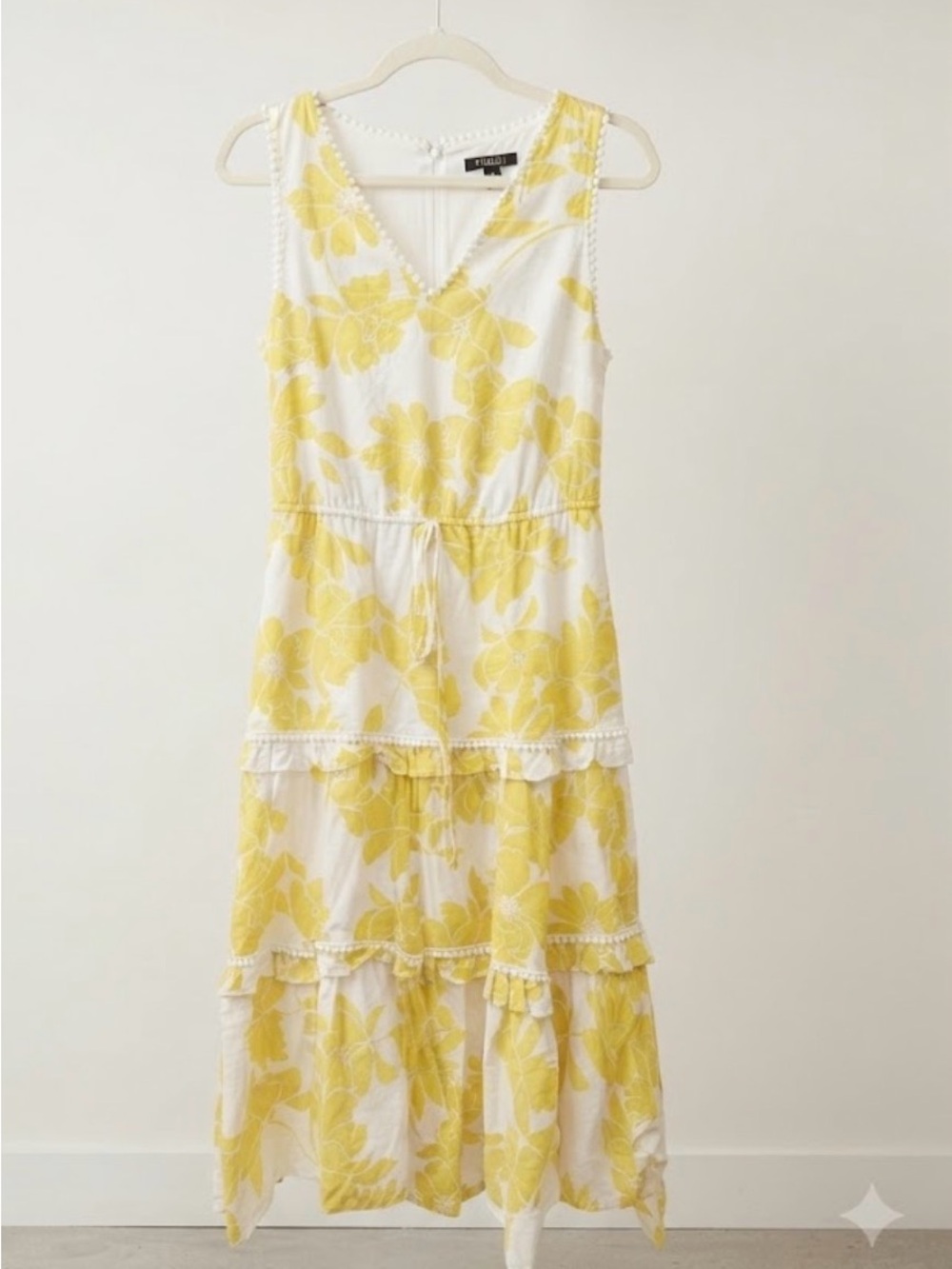 Roz & Ali White Maxi Dress with Yellow Floral Print